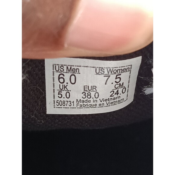 VANS Fruit Skull Classic Low Top Sneakers  WOMEN’S 7.5  Skate Shoes Slip On USA - Picture 10 of 10